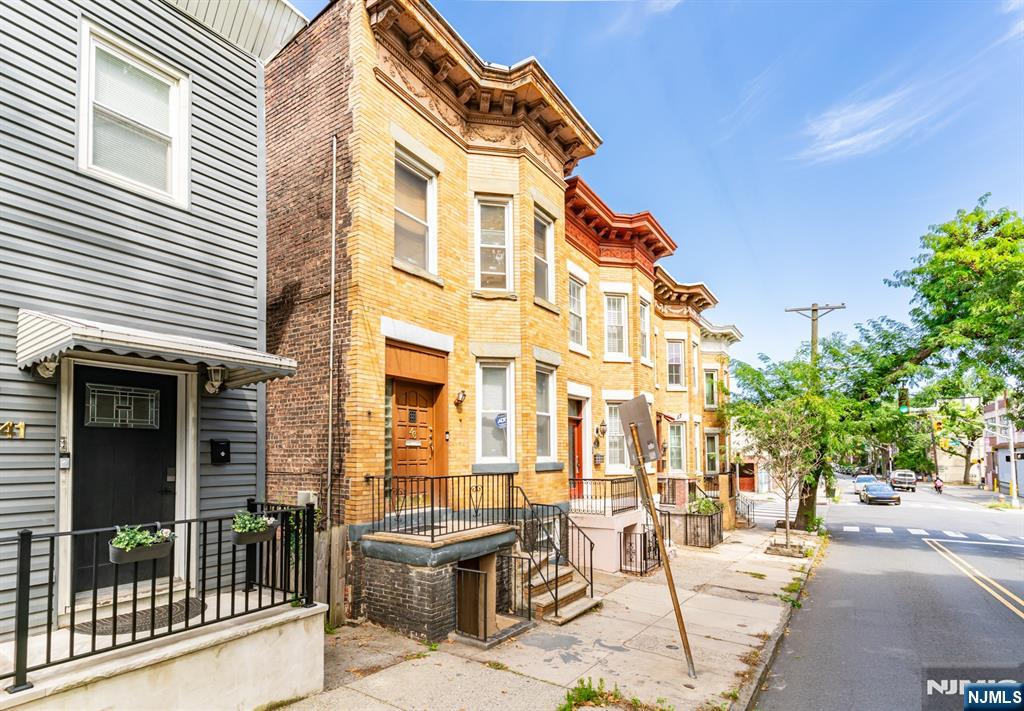 43 Webster Avenue Property Photo 13