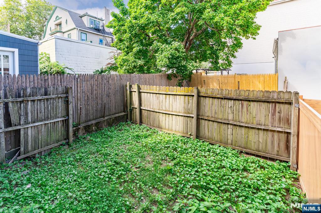 43 Webster Avenue Property Photo 15