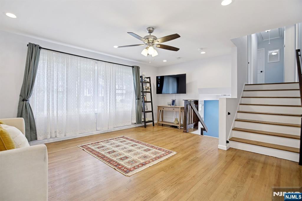 82 Eaton Place Property Photo 6