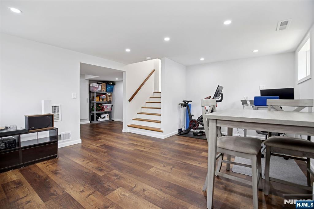 82 Eaton Place Property Photo 22