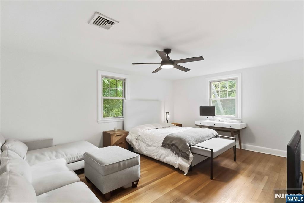587 Closter Dock Road Property Photo 15
