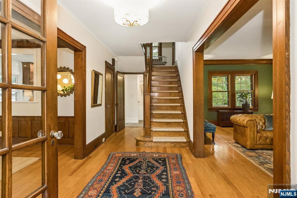 578 Ridgewood Avenue Property Photo 5
