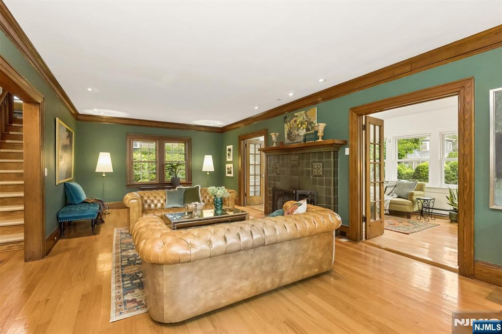 578 Ridgewood Avenue Property Photo 6