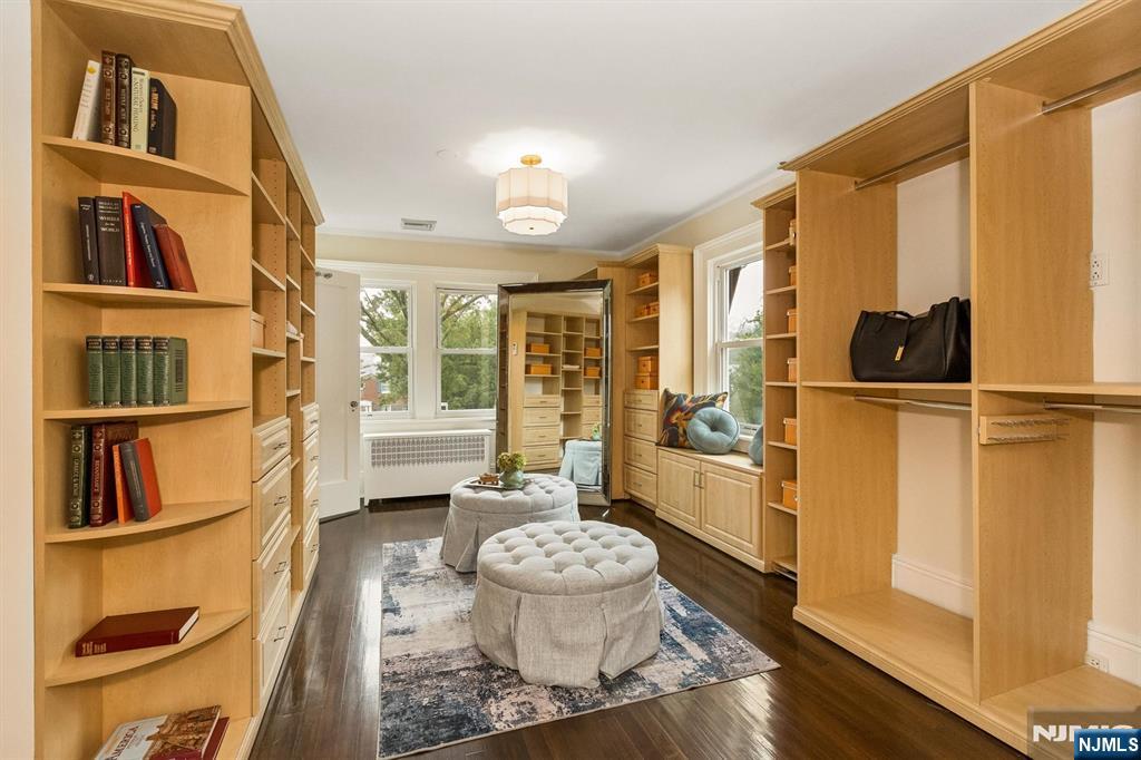 578 Ridgewood Avenue Property Photo 34