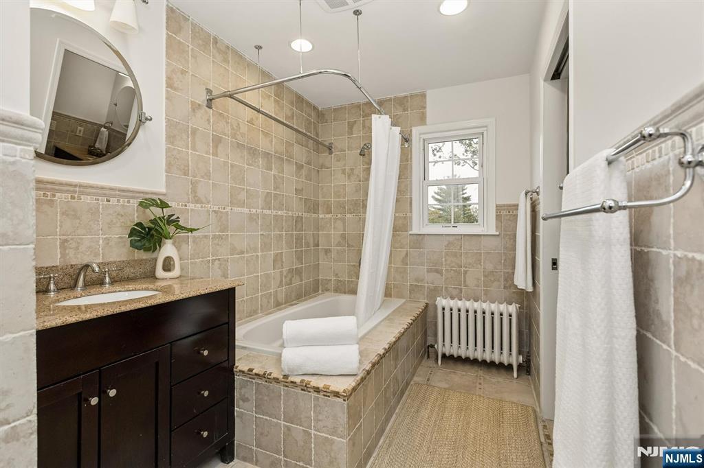 578 Ridgewood Avenue Property Photo 36