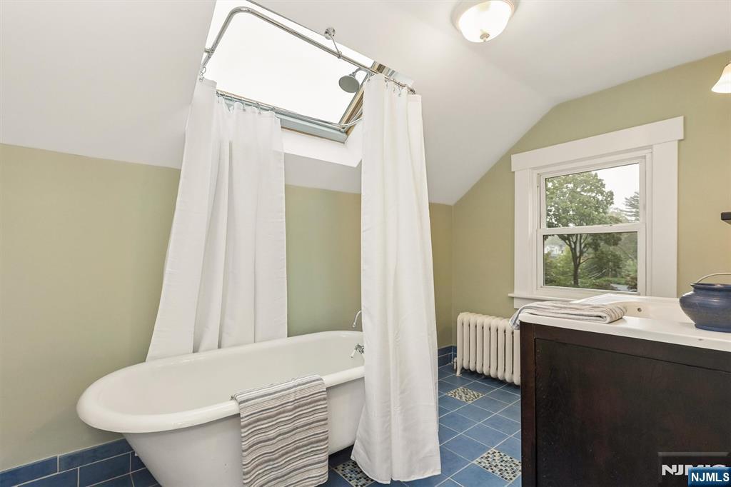 578 Ridgewood Avenue Property Photo 42