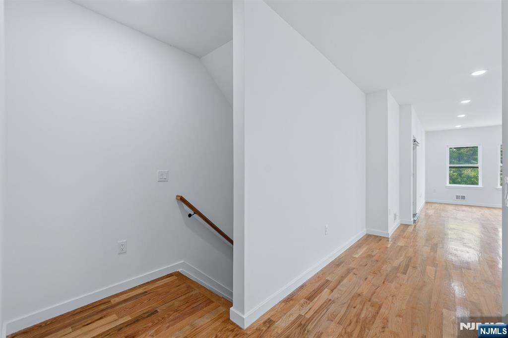 54 Pennsylvania Avenue Property Photo 23