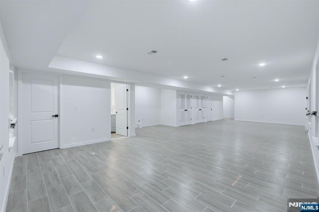 54 Pennsylvania Avenue Property Photo 26