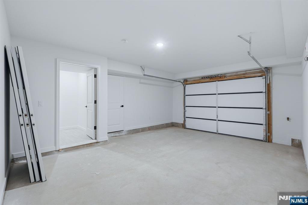 54 Pennsylvania Avenue Property Photo 28