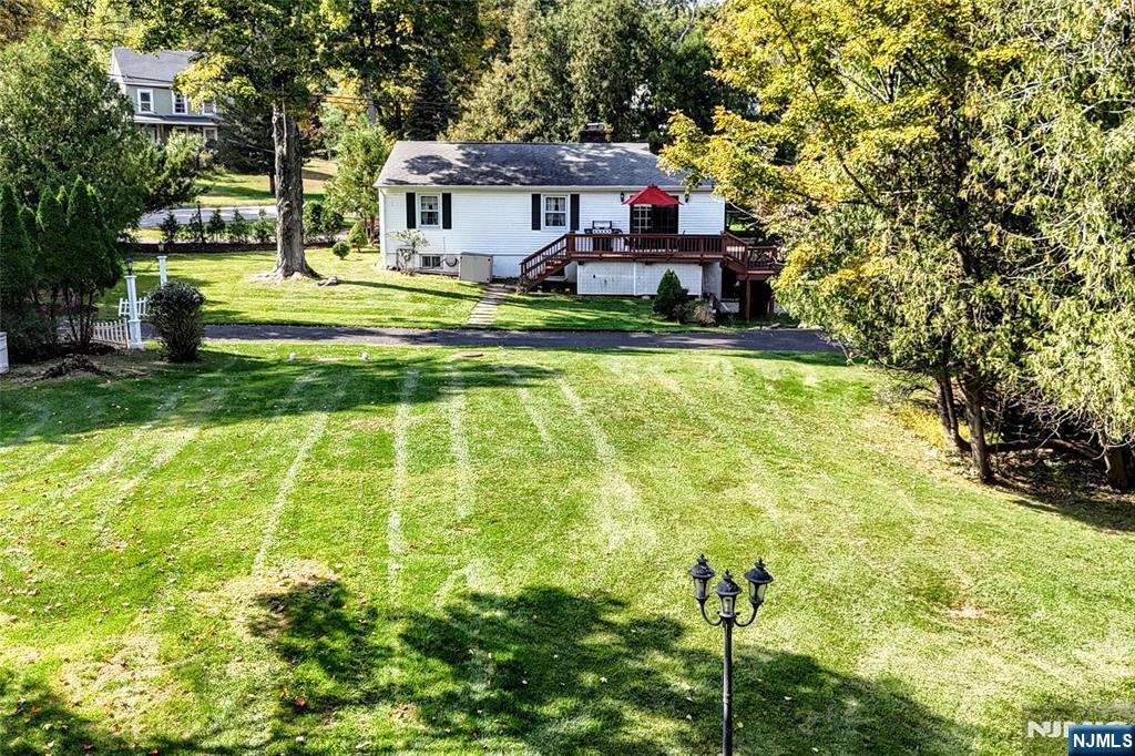 486 W Saddle River Road Property Photo 7