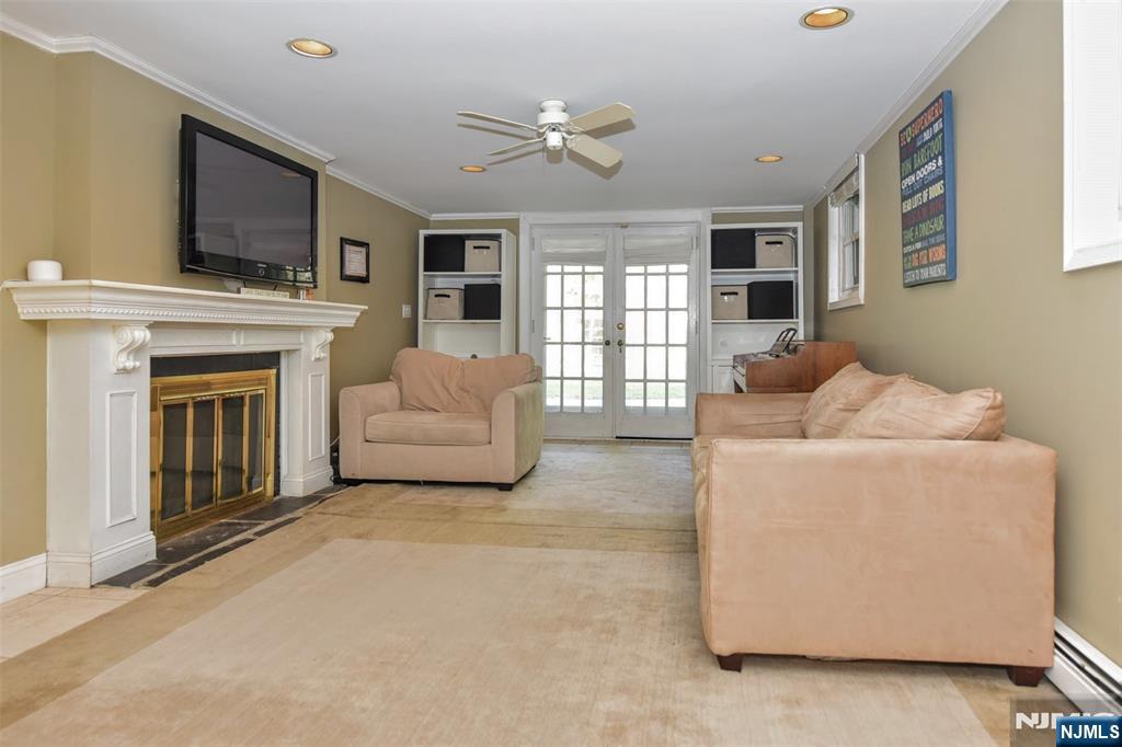 486 W Saddle River Road Property Photo 24
