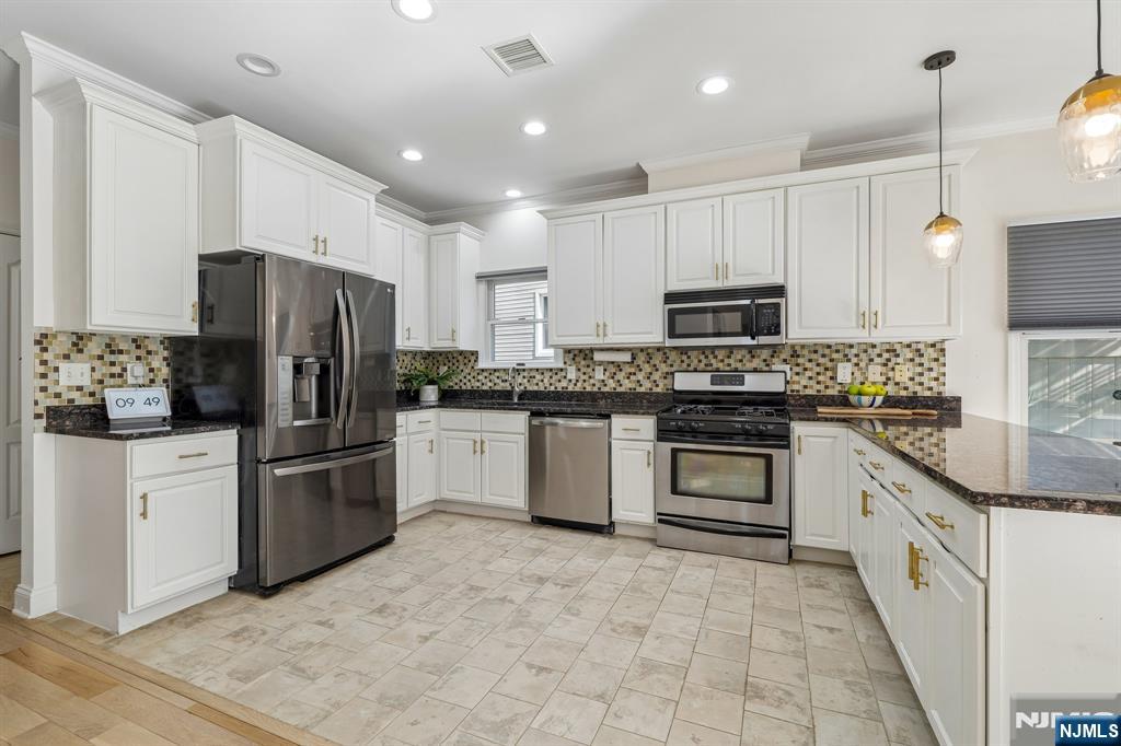 1627 Broad Street Property Photo 16