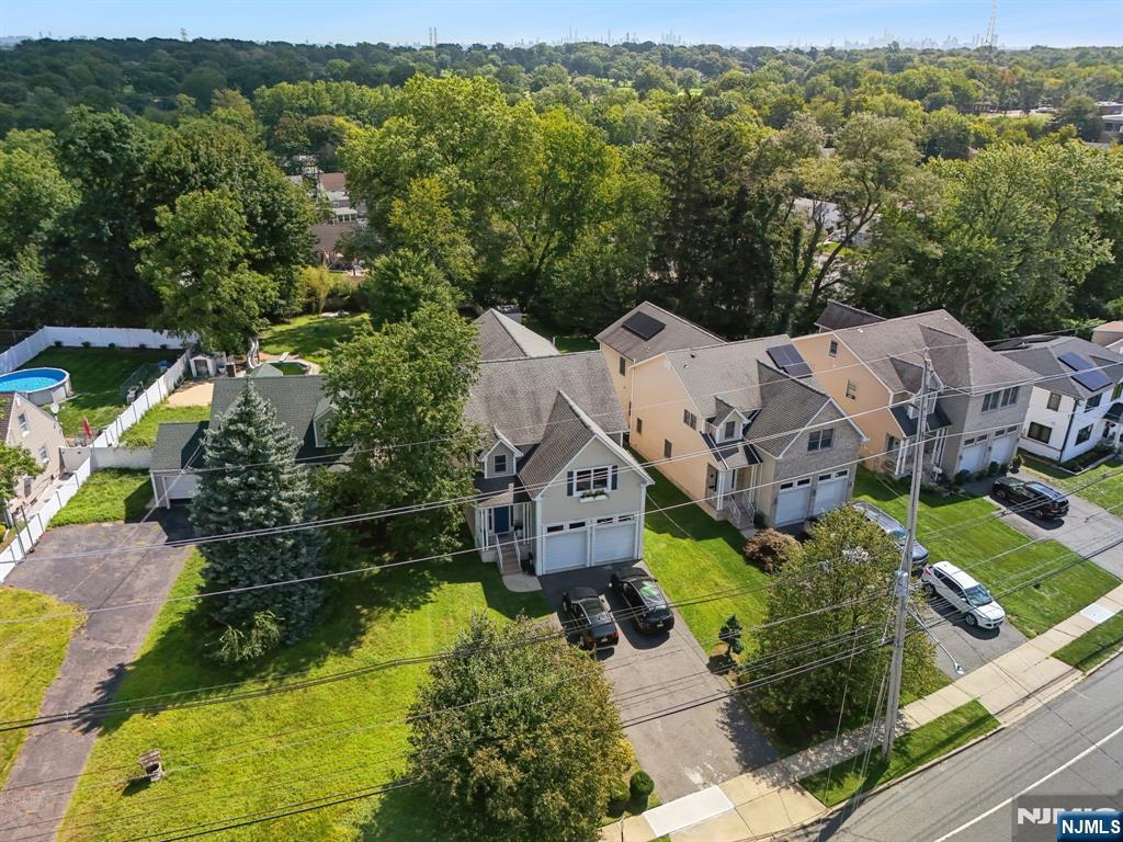 1627 Broad Street Property Photo 45