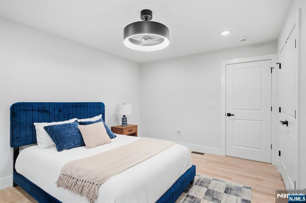 257 7th Street Property Photo 13