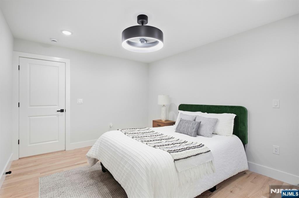 257 7th Street Property Photo 15