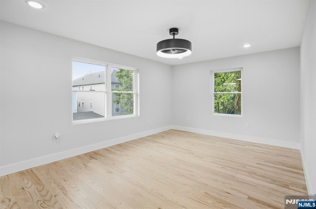 257 7th Street Property Photo 43