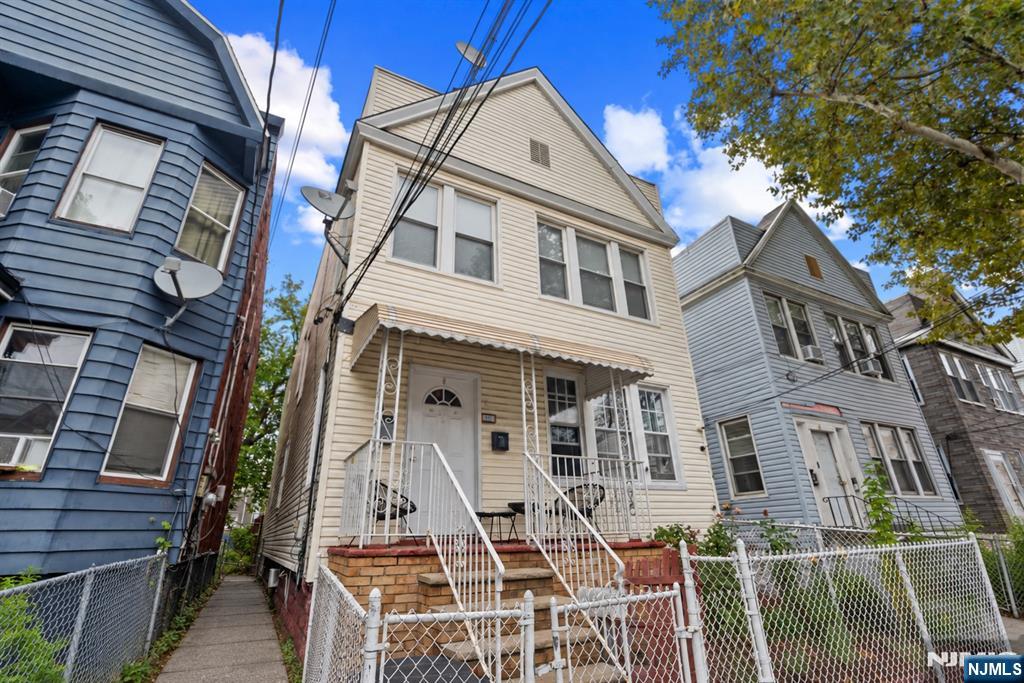 42 New Street Property Photo 1