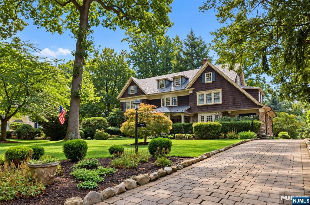 105 Rensselaer Road Property Photo 1