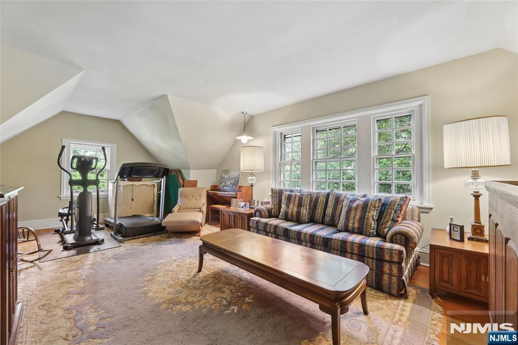 105 Rensselaer Road Property Photo 30