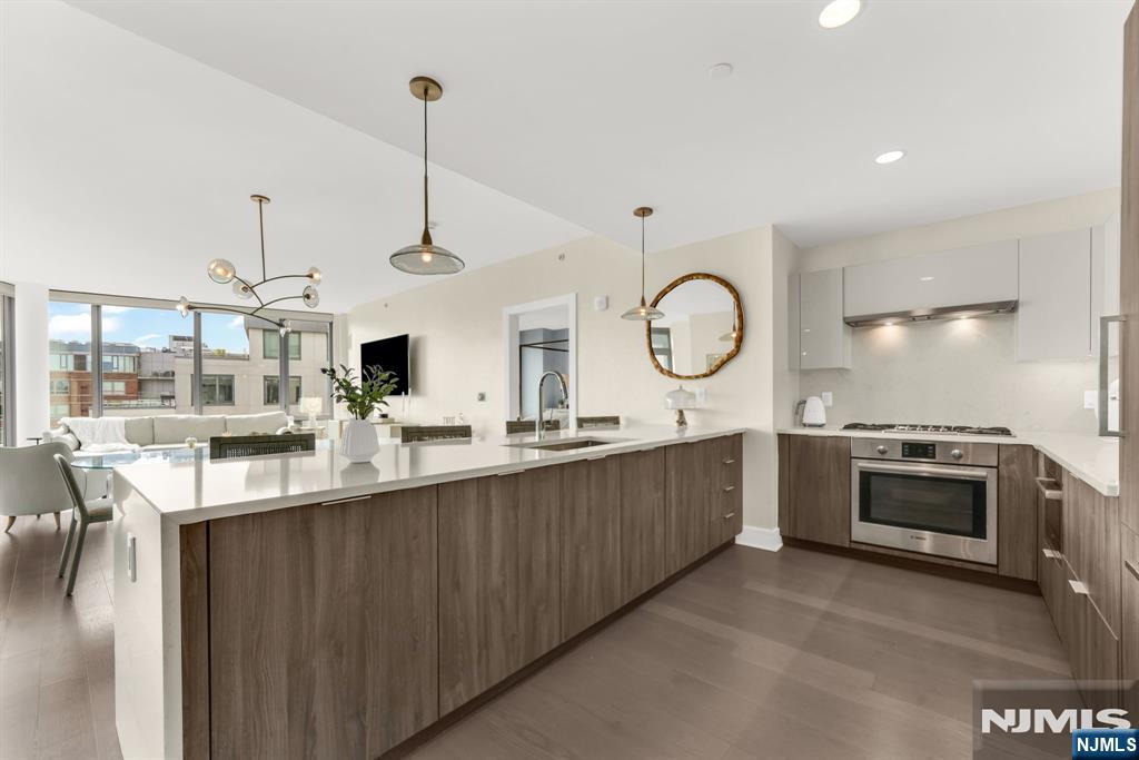 9 Ave At Port Imperial 1009 Property Photo 4