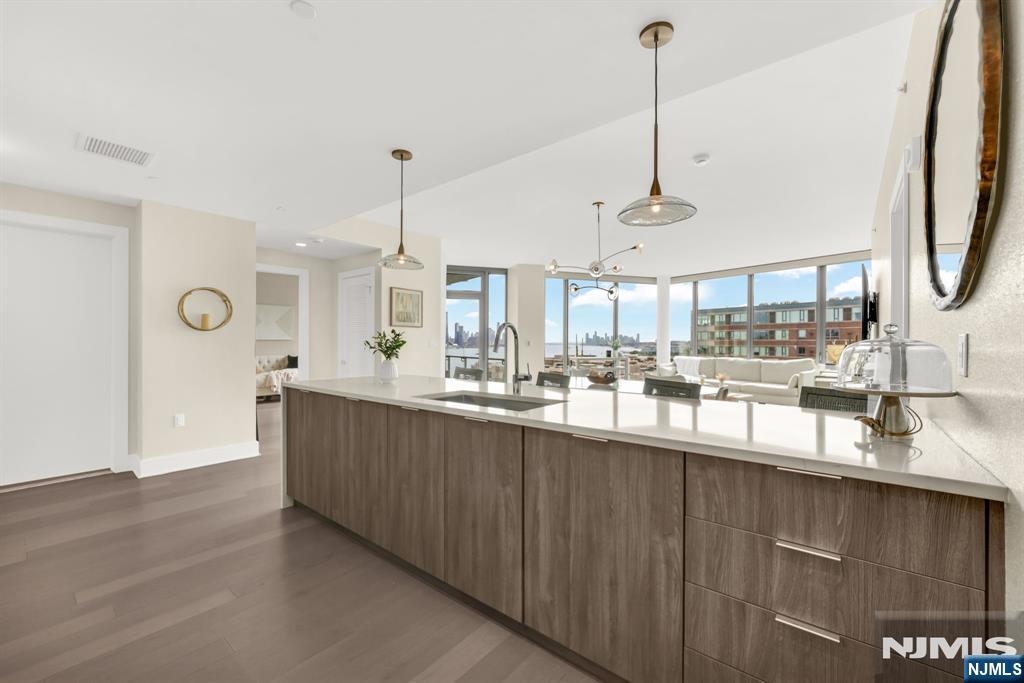 9 Ave At Port Imperial 1009 Property Photo 5