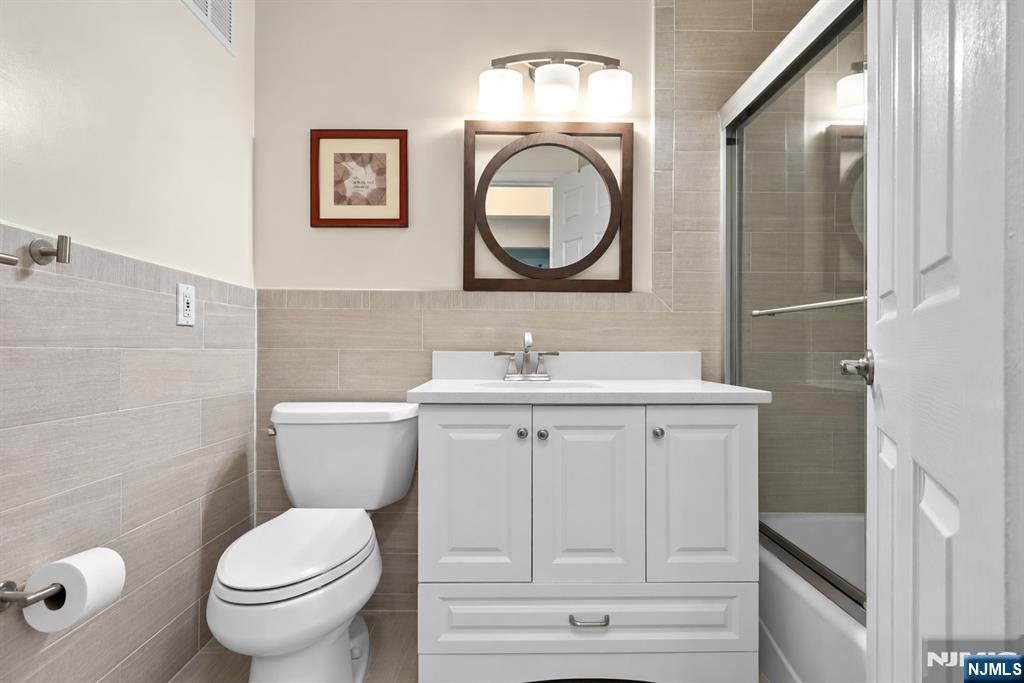 100 Crown Court 461 Property Photo 25