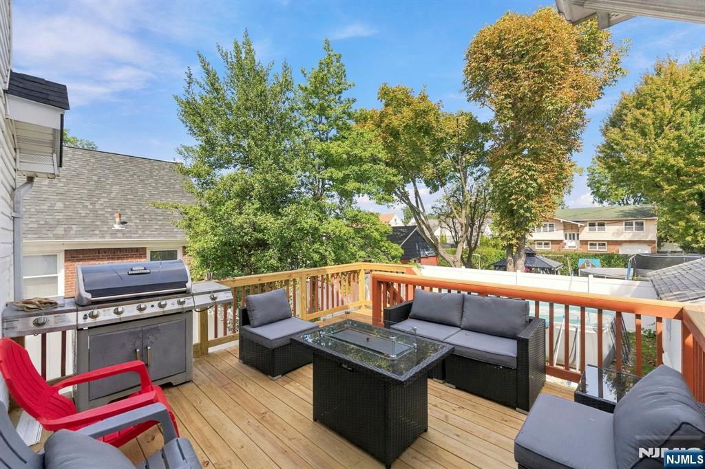 24 Helen Street Property Photo 16