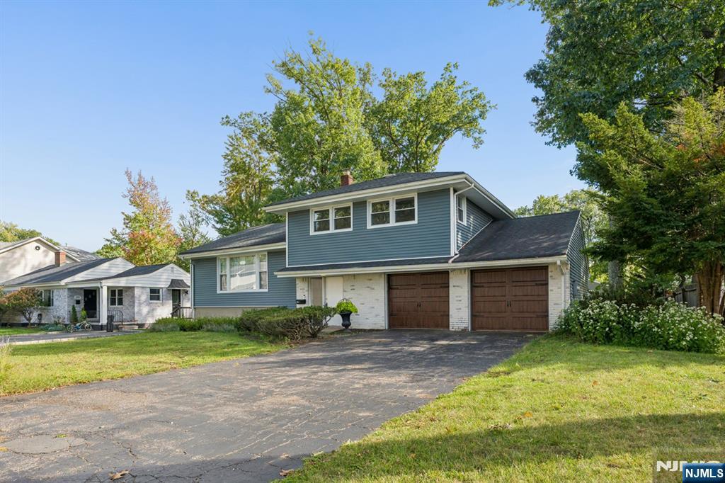 193 New York Avenue Property Photo 2