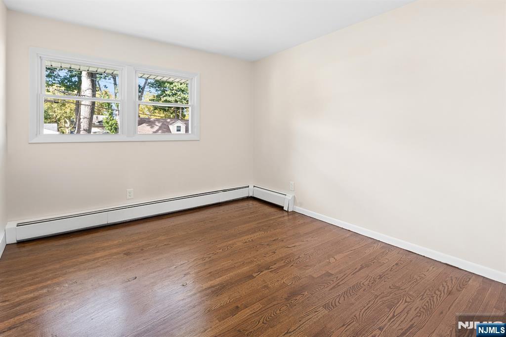 193 New York Avenue Property Photo 14