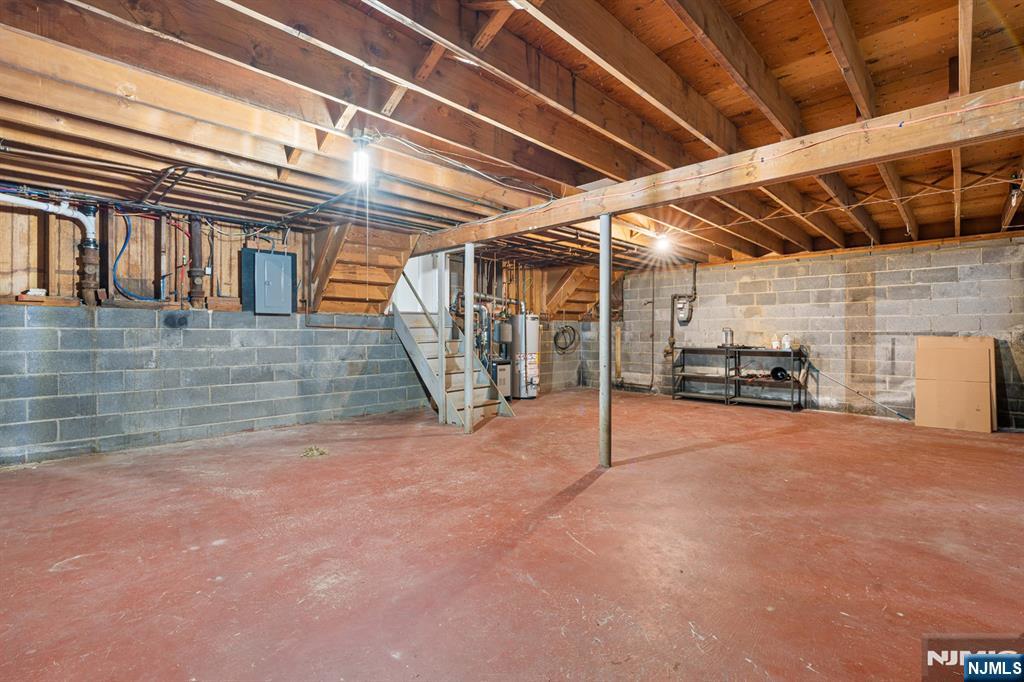 193 New York Avenue Property Photo 23
