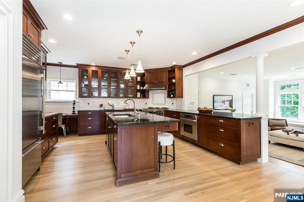 121 Christopher Street Property Photo 12