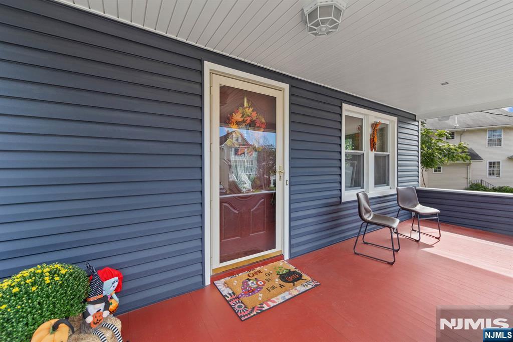 15 Laurel Street Property Photo 10