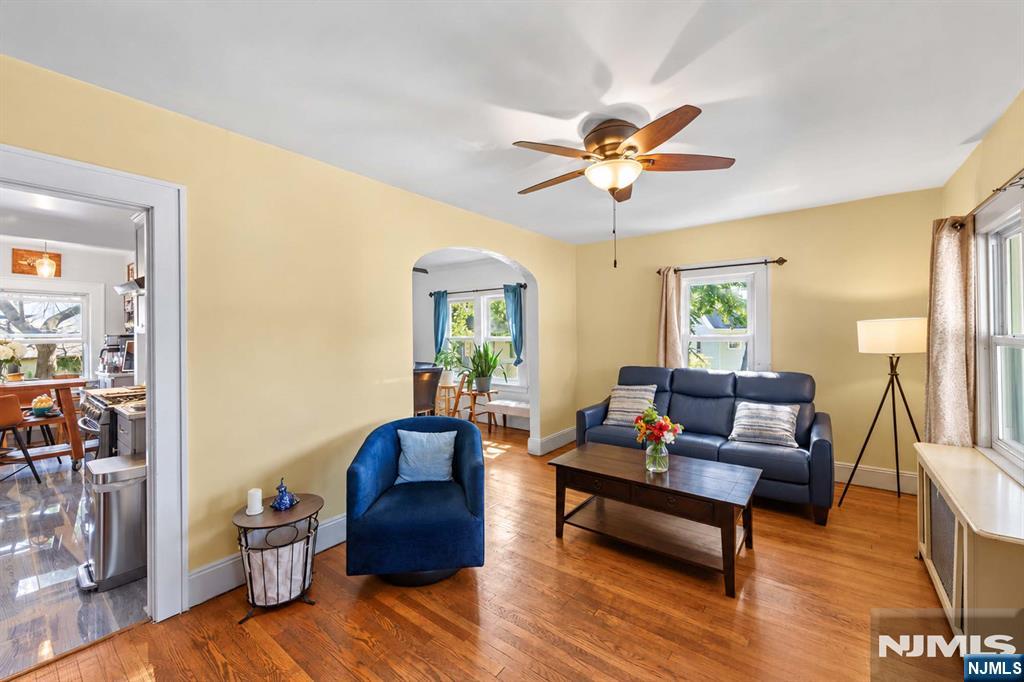 15 Laurel Street Property Photo 11