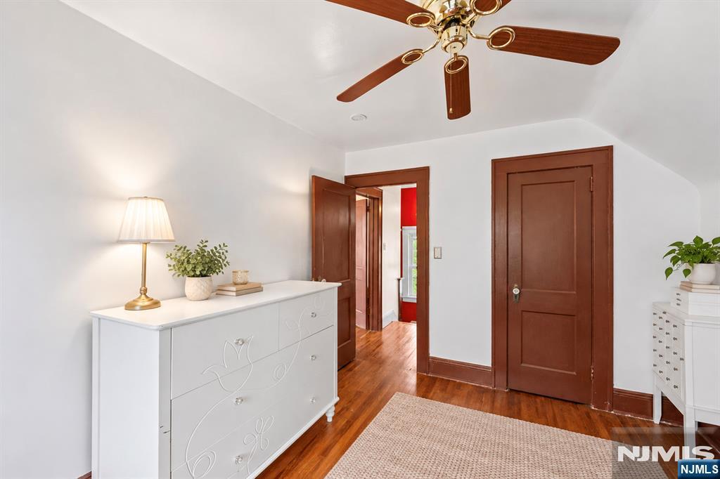 15 Laurel Street Property Photo 32