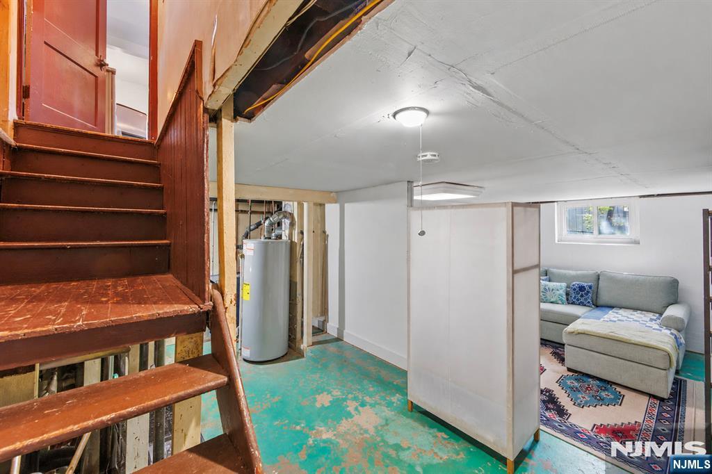 15 Laurel Street Property Photo 43
