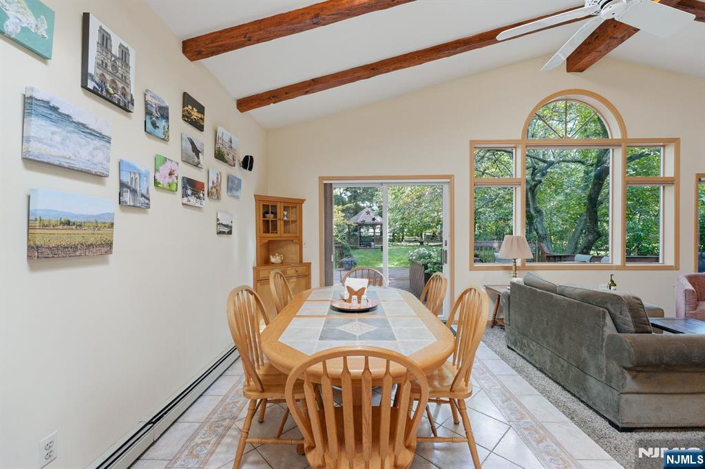 297 Gramercy Place Property Photo 15