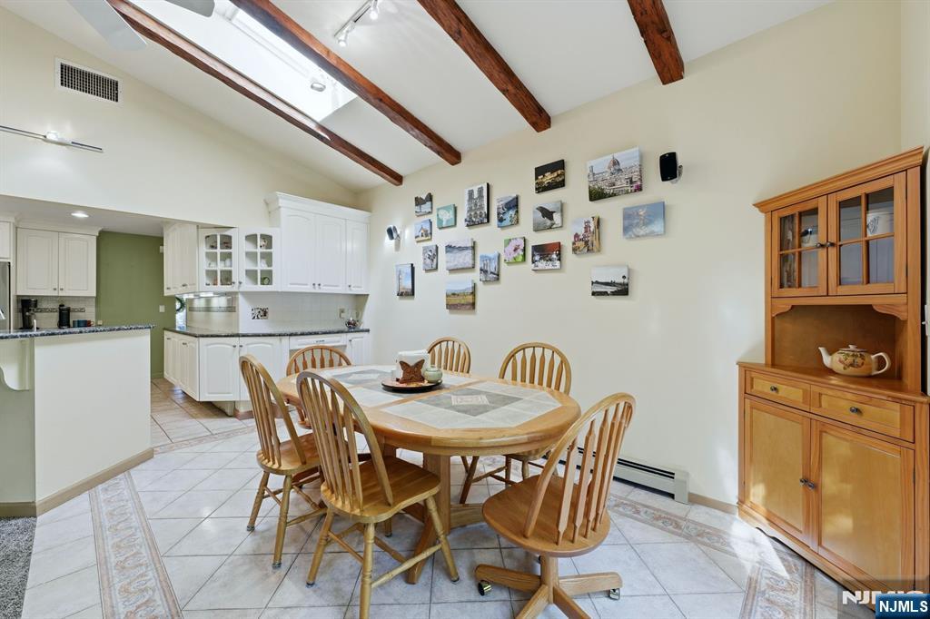 297 Gramercy Place Property Photo 16