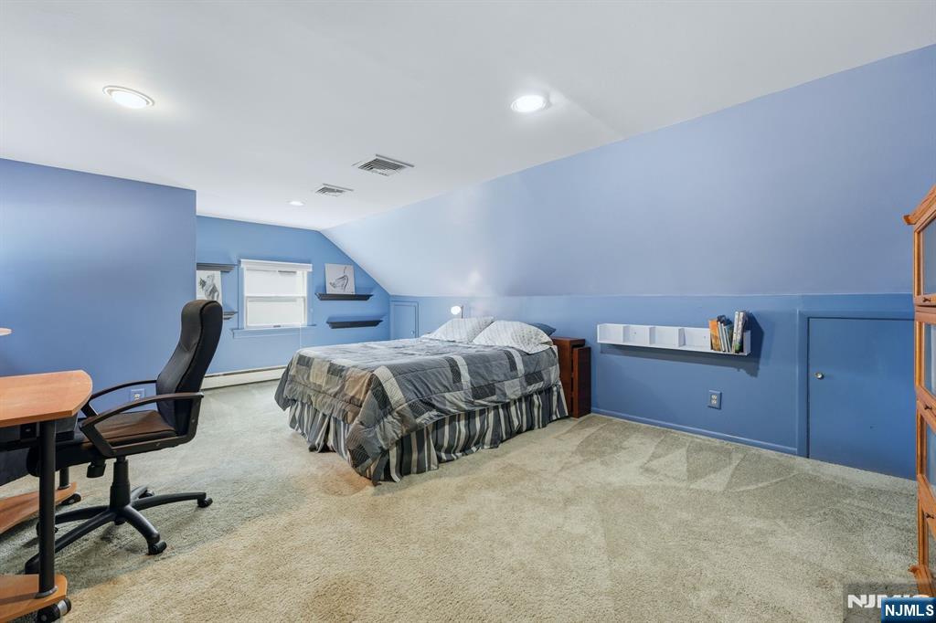297 Gramercy Place Property Photo 34