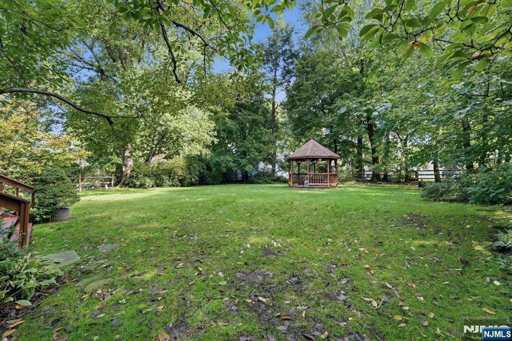 297 Gramercy Place Property Photo 40