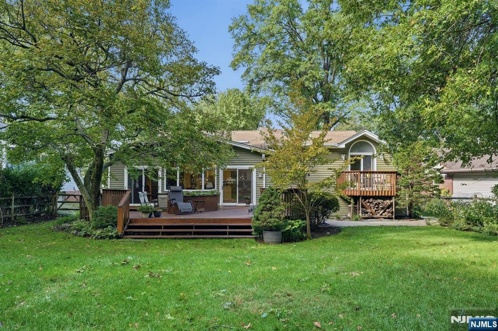 297 Gramercy Place Property Photo 41