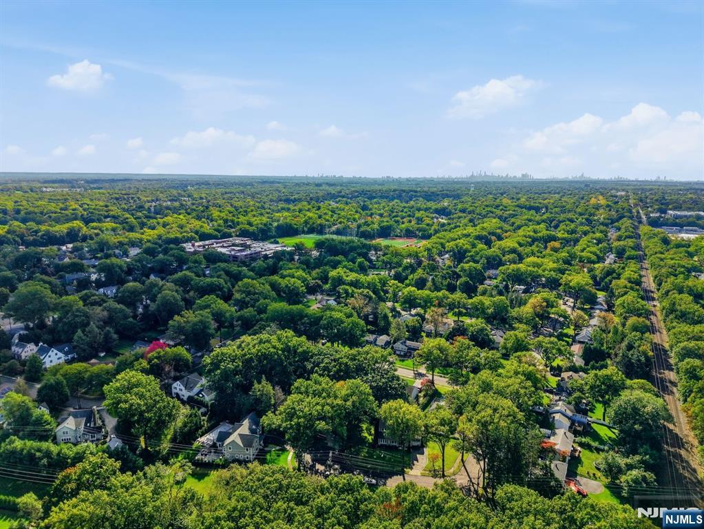 297 Gramercy Place Property Photo 46