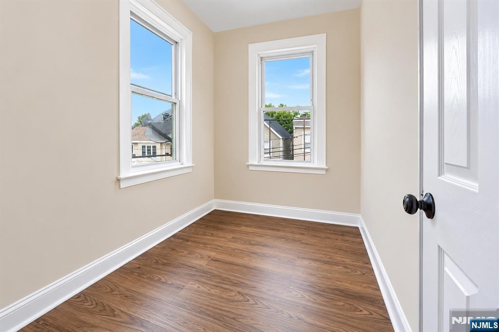 17 Arverne Terrace Property Photo 10