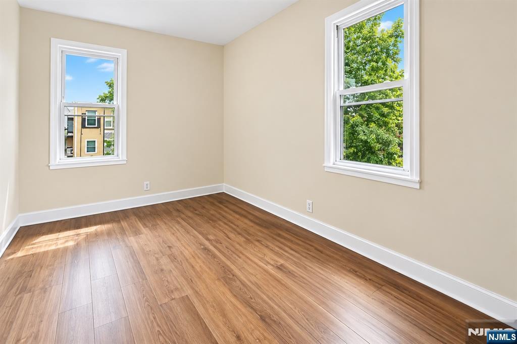 17 Arverne Terrace Property Photo 14