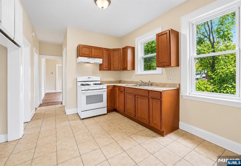 17 Arverne Terrace Property Photo 16