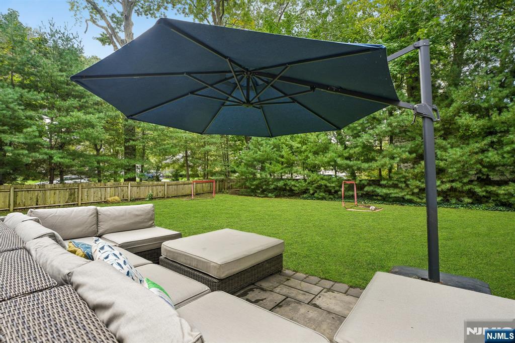 186 Midwood Road Property Photo 37