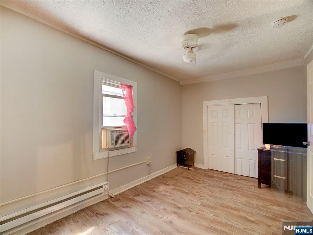 39 Hillman Street Property Photo 8
