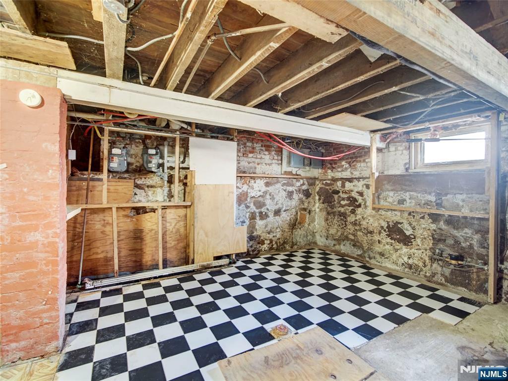 39 Hillman Street Property Photo 21