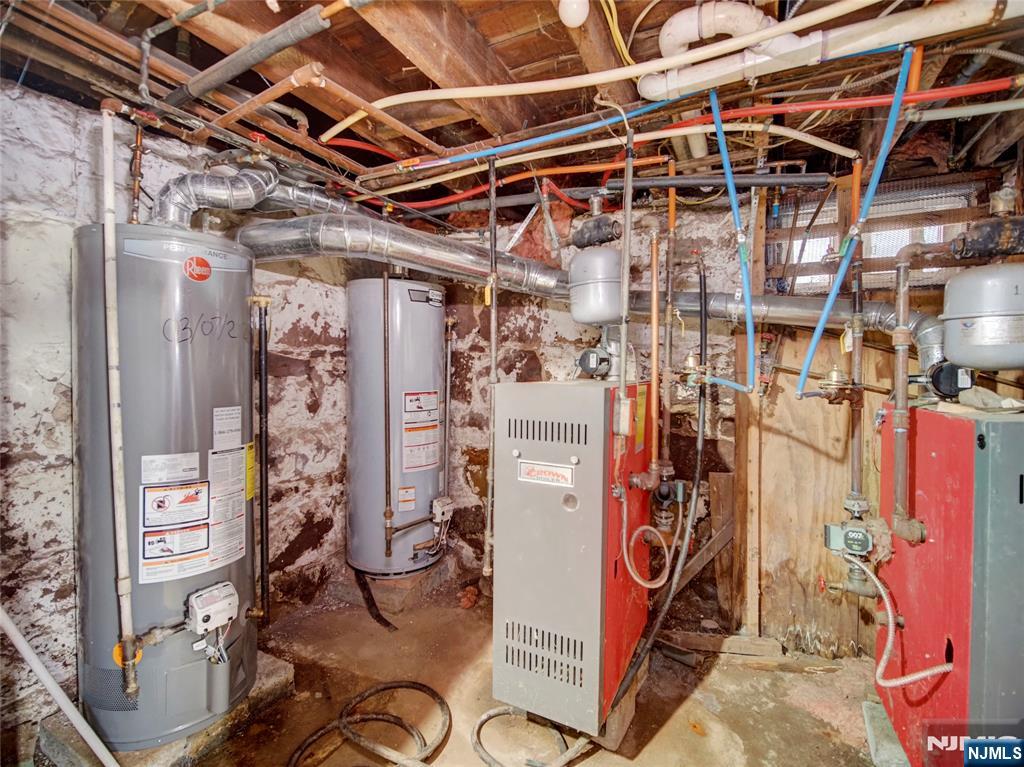 39 Hillman Street Property Photo 24