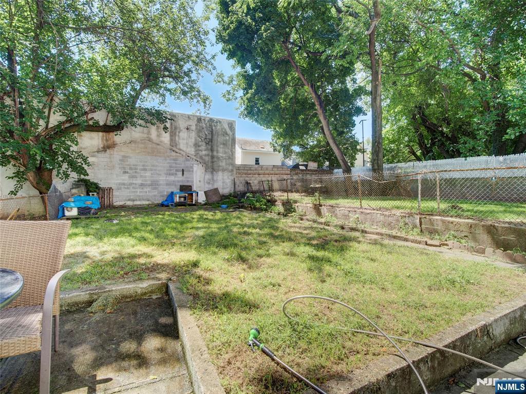 39 Hillman Street Property Photo 25