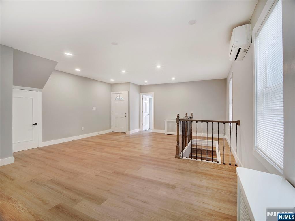 76 Mission Street Property Photo 3